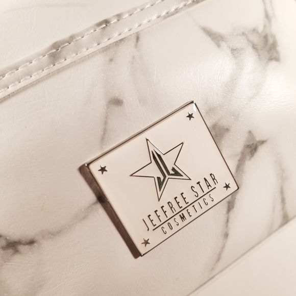 🆕️Jeffree Star, White Marble Makeup Bag - Picture 5 of 7